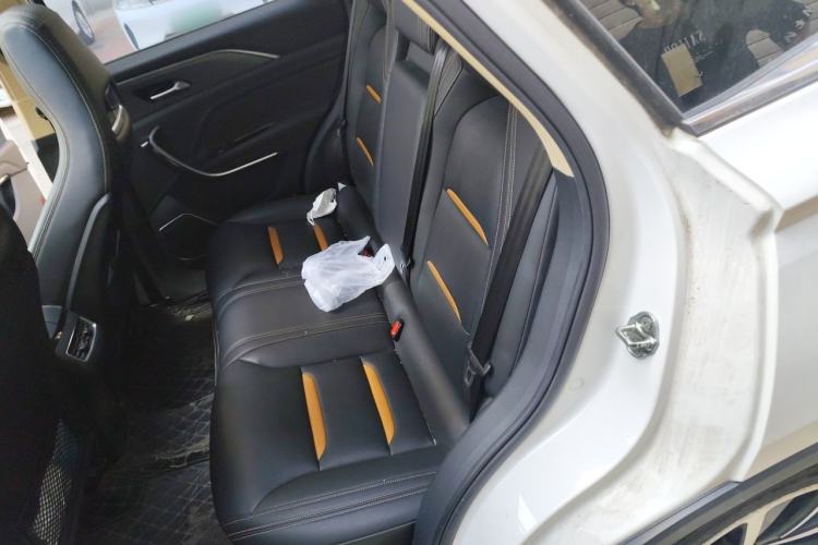 Used Bestune T77 2019 230 TID Automatic Prestige Version China VI Emission Standard Left Rear Seat