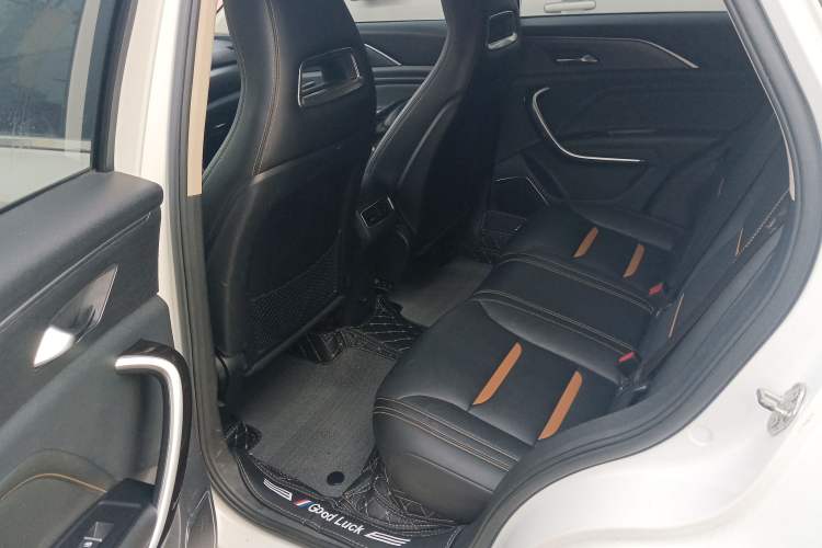 Used Bestune T77 2019 230 TID Automatic Luxury Version China VI Emission Standard Left Rear Seat