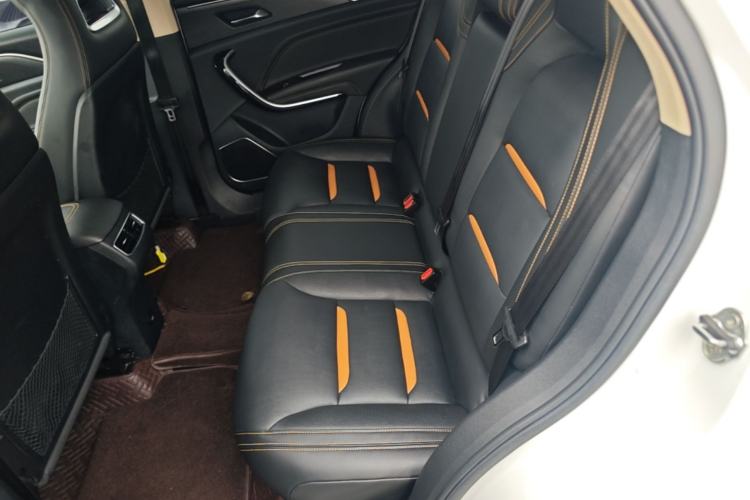 Used Bestune T77 2019 230 TID Automatic Luxury Version China VI Emission Standard Left Rear Seat