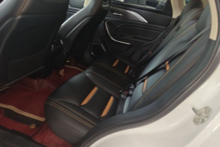 Used Bestune T77 2019 230 TID Automatic Luxury Version China VI Emission Standard Left Rear Seat