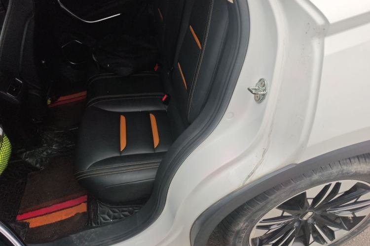 Used Bestune T77 2019 230 TID Automatic Luxury Version China VI Emission Standard Left Rear Seat