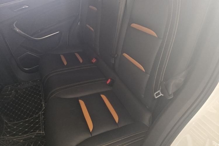 Used Bestune T77 2019 230 TID Automatic Luxury Version China VI Emission Standard Left Rear Seat