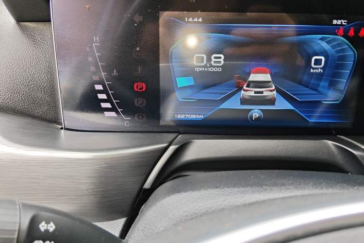 Used Bestune T77 2019 230 TID Automatic Luxury Version China VI Emission Standard Odometer Close Up