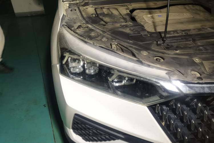 Used Bestune T77 2019 230 TID Automatic Luxury Version National V Right Front Headlight