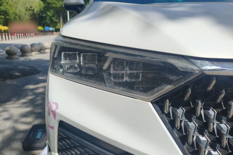 Used Bestune T77 2019 230 TID Automatic Prestige Version China V Emission Standard Right Front Headlight