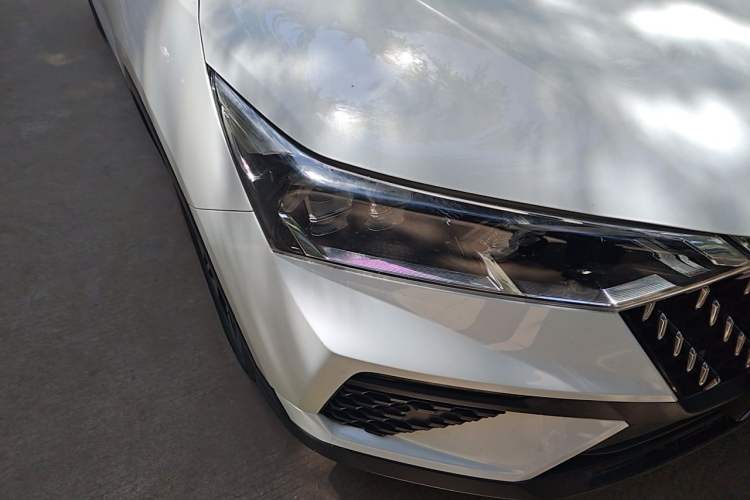 Used Bestune T77 2019 230 TID Manual Luxury Version China VI Right Front Headlight