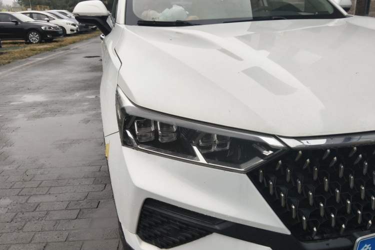 Used Bestune T77 2019 230 TID Automatic Luxury Version China VI Emission Standard Right Front Headlight