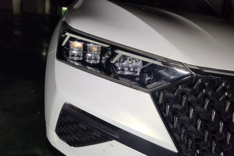 Used Bestune T77 2019 230 TID Automatic Luxury Version National V Right Front Headlight