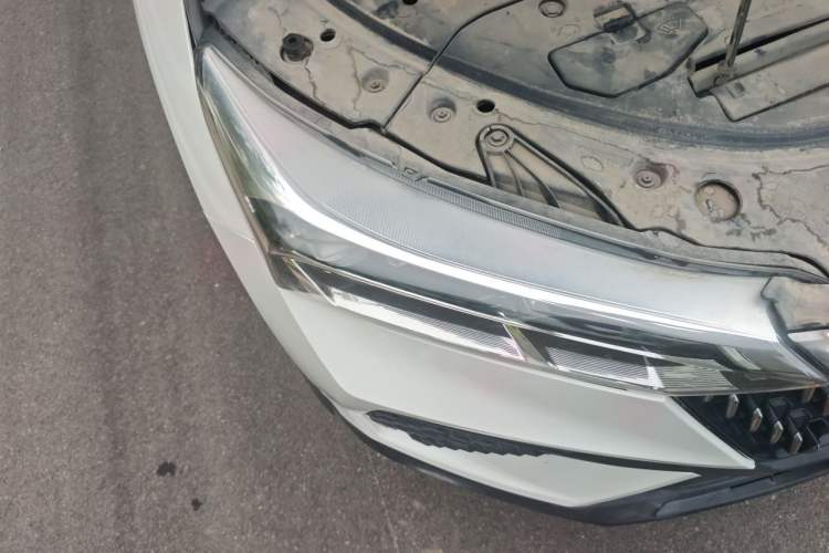Used Bestune T77 2019 230 TID Automatic Luxury Version China VI Emission Standard Right Front Headlight