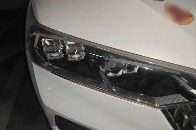 Used Bestune T77 2019 230 TID Manual Luxury Version China VI Right Front Headlight