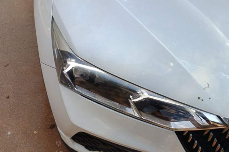 Used Bestune T77 2019 230 TID Automatic Luxury Version China VI Emission Standard Right Front Headlight