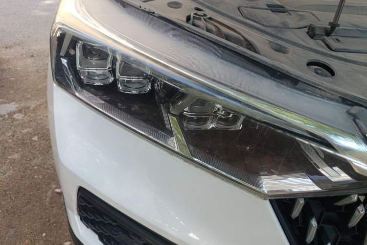 Used Bestune T77 2019 230 TID Automatic Luxury Version National V Right Front Headlight