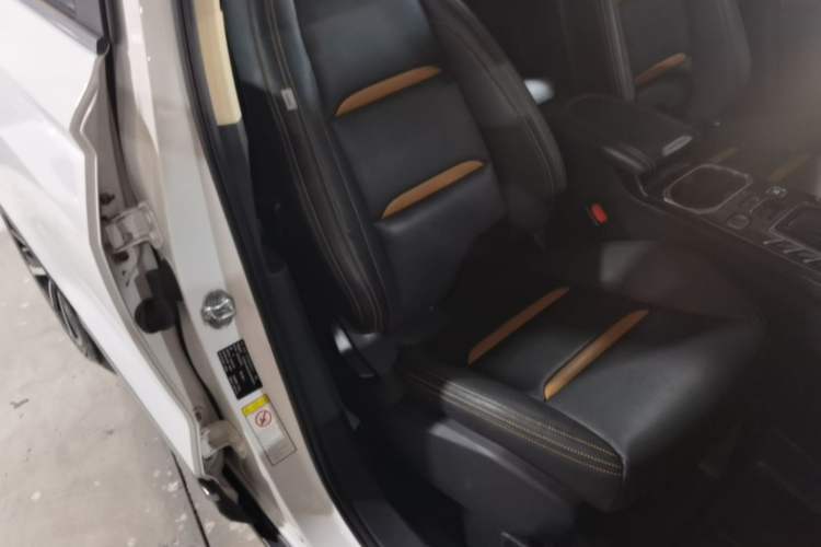 Used Bestune T77 2019 230 TID Automatic Luxury Version National V Right Front Seat
