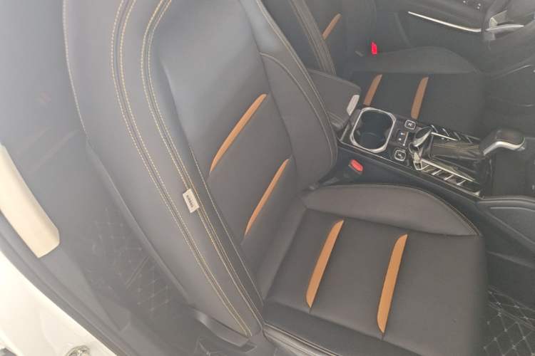 Used Bestune T77 2019 230 TID Automatic Luxury Version China VI Emission Standard Right Front Seat
