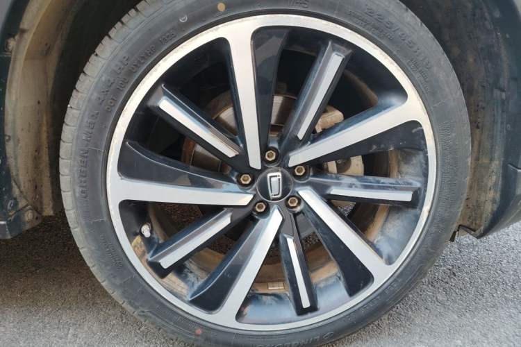 Used Bestune T77 2019 230 TID Automatic Prestige Version China V Emission Standard Right Front Wheel Hub