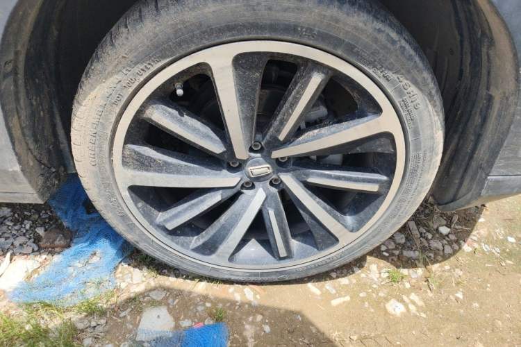 Used Bestune T77 2019 230 TID Automatic Prestige Version China V Emission Standard Right Front Wheel Hub