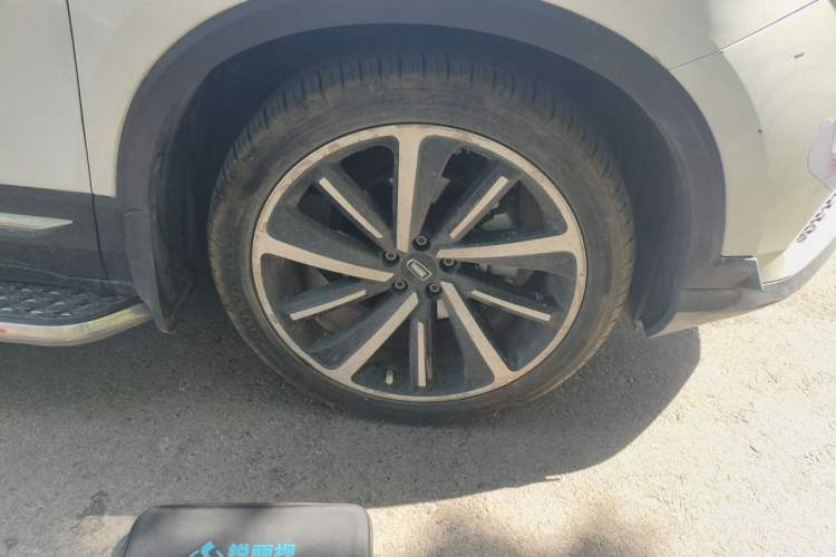 Used Bestune T77 2019 230 TID Automatic Prestige Version China V Emission Standard Right Front Wheel Hub