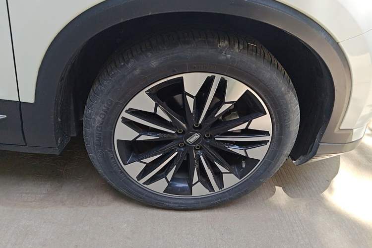 Used Bestune T77 2019 230 TID Manual Luxury Version China VI Right Front Wheel Hub