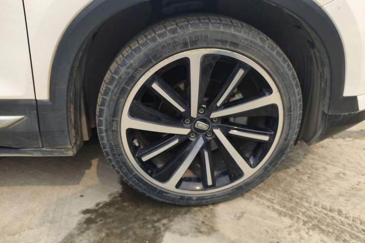 Used Bestune T77 2019 230 TID Automatic Prestige Version Rice Noodle Edition China V Right Front Wheel Hub