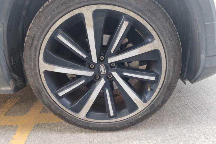 Used Bestune T77 2019 230 TID Automatic Prestige Version China V Emission Standard Right Front Wheel Hub