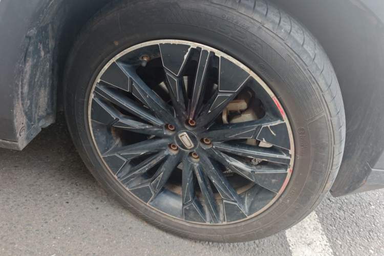 Used Bestune T77 2019 230 TID Automatic Luxury Version China VI Emission Standard Right Front Wheel Hub