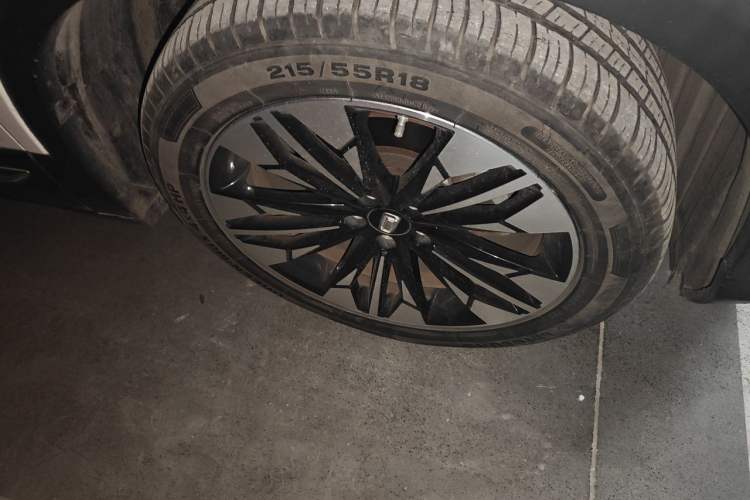 Used Bestune T77 2019 230 TID Manual Luxury Version China VI Right Front Wheel Hub