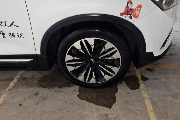 Used Bestune T77 2019 230 TID Automatic Luxury Version China VI Emission Standard Right Front Wheel Hub