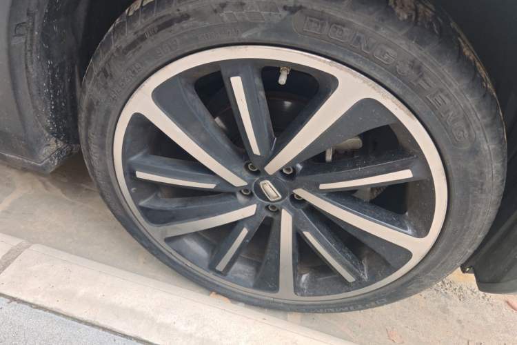 Used Bestune T77 2019 230 TID Automatic Prestige Version China V Emission Standard Right Front Wheel Hub