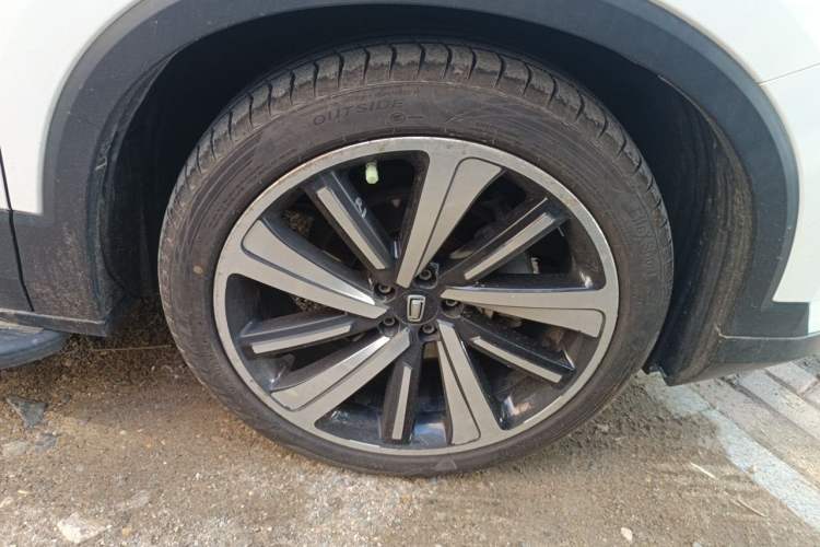 Used Bestune T77 2019 230 TID Automatic Luxury Version National V Right Front Wheel Hub