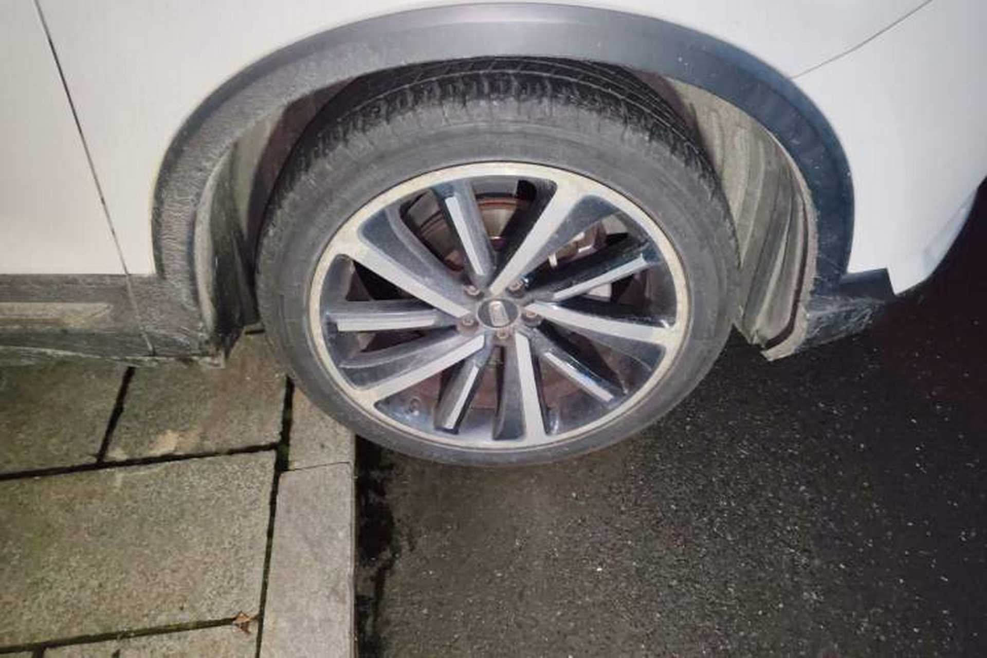 Used Bestune T77 2019 230 TID Automatic Luxury Version National V Right Front Wheel Hub