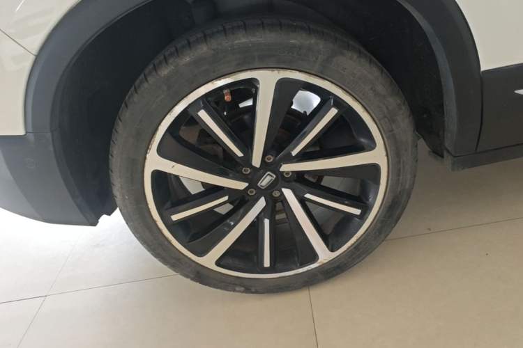 Used Bestune T77 2019 230 TID Automatic Prestige Version China V Right Rear Wheel Hub