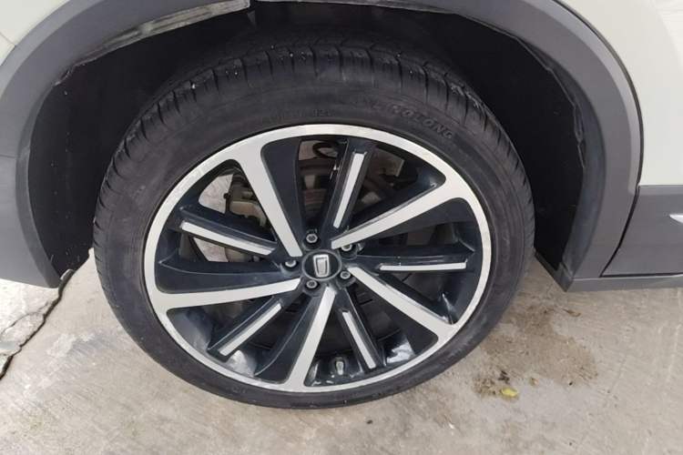 Used Bestune T77 2019 230 TID Automatic Luxury Version National V Right Rear Wheel Hub