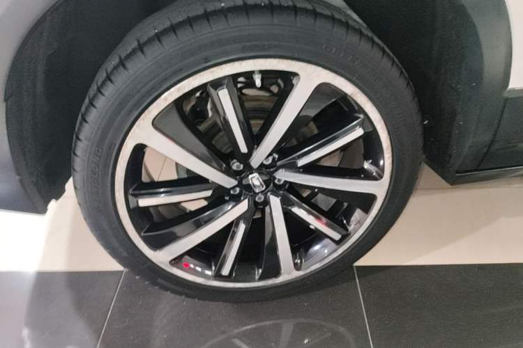 Used Bestune T77 2019 230 TID Automatic Luxury Version National V Right Rear Wheel Hub