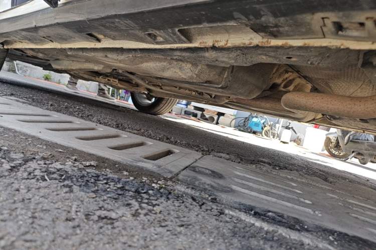 Used Bestune T77 2019 230 TID Automatic Prestige Version China V Emission Standard Right Side Sill