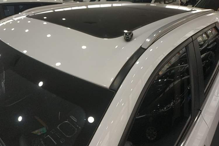 Used Bestune T77 2019 Facelift 230 TID Automatic Luxury Version China V Emission Standard Roof