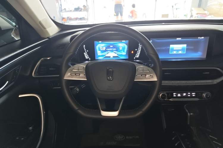 Used Bestune T77 2019 230 TID Automatic Luxury Version China VI Emission Standard Steering Wheel