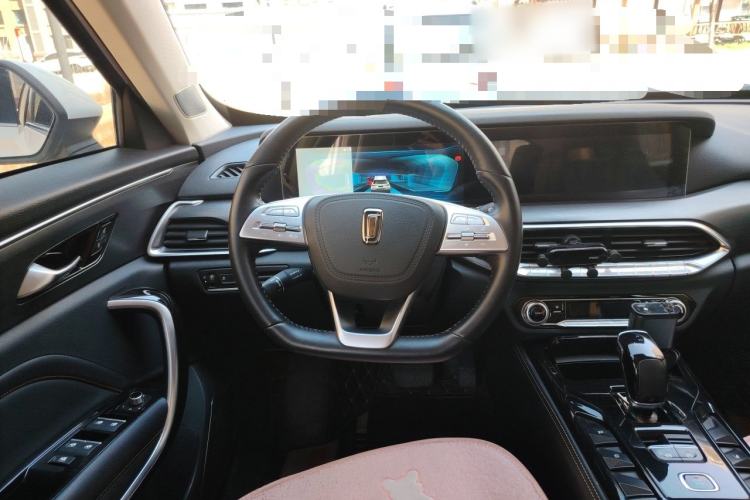 Used Bestune T77 2019 230 TID Automatic Prestige Version China V Emission Standard Steering Wheel