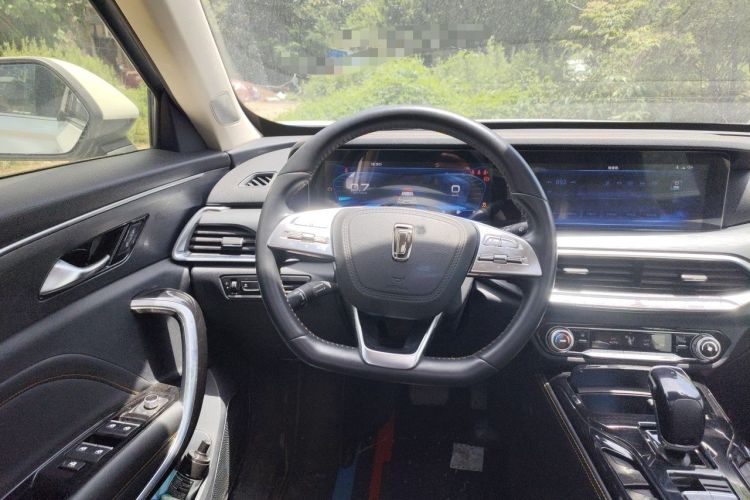 Used Bestune T77 2019 230 TID Automatic Prestige Version China V Emission Standard Steering Wheel