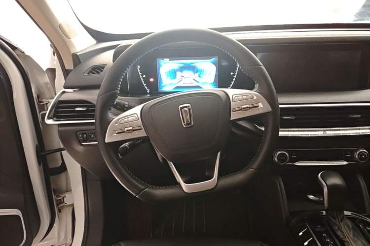 Used Bestune T77 2019 230 TID Automatic Luxury Version National V Steering Wheel