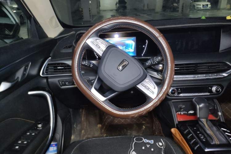 Used Bestune T77 2019 230 TID Automatic Luxury Version National V Steering Wheel