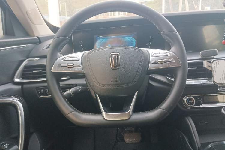 Used Bestune T77 2019 230 TID Automatic Luxury Version China VI Emission Standard Steering Wheel