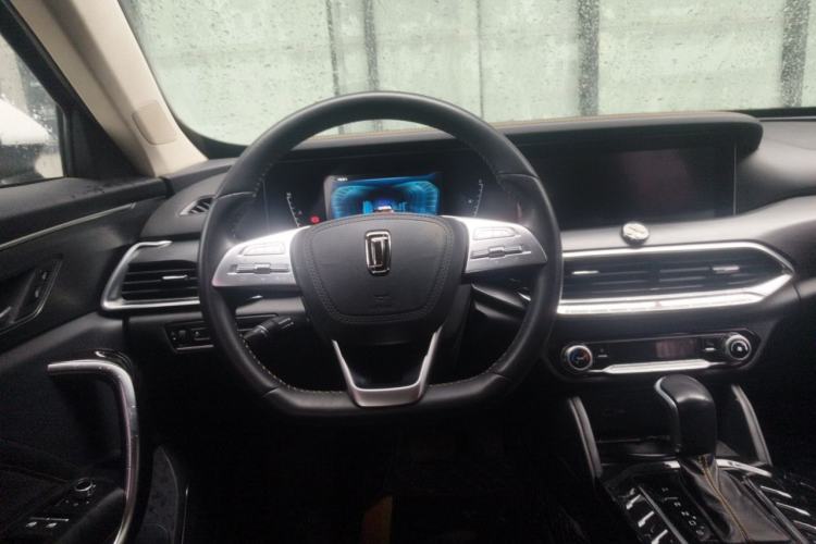 Used Bestune T77 2019 230 TID Automatic Luxury Version China VI Emission Standard Steering Wheel