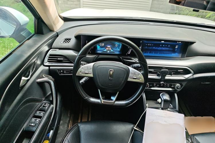 Used Bestune T77 2019 230 TID Automatic Luxury Version China VI Emission Standard Steering Wheel