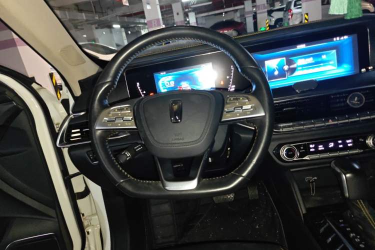 Used Bestune T77 2019 230 TID Automatic Luxury Version China VI Emission Standard Steering Wheel
