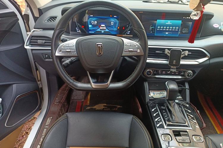 Used Bestune T77 2019 230 TID Automatic Luxury Version China VI Emission Standard Steering Wheel