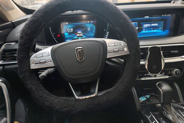 Used Bestune T77 2019 230 TID Automatic Luxury Version National V Steering Wheel