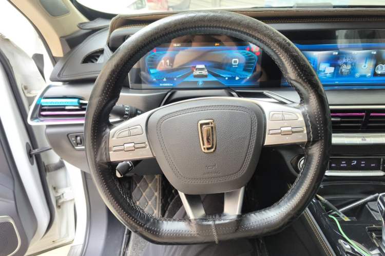 Used Bestune T77 2019 230 TID Automatic Prestige Version China V Emission Standard Steering Wheel