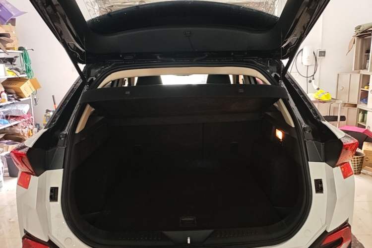 Used Bestune T77 2019 230 TID Automatic Luxury Version National V Trunk