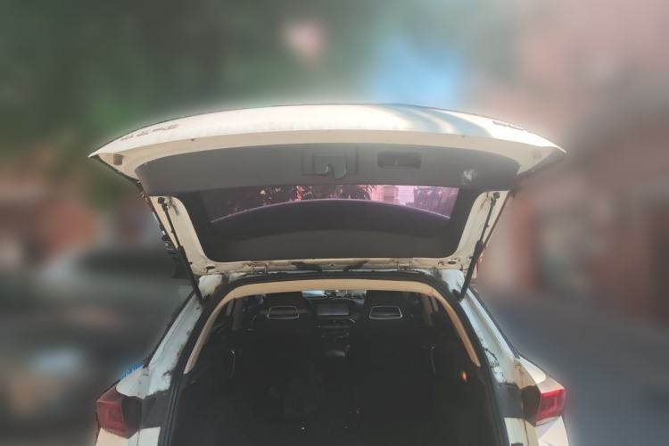 Used Bestune T77 2019 230 TID Automatic Luxury Version National V Trunk
