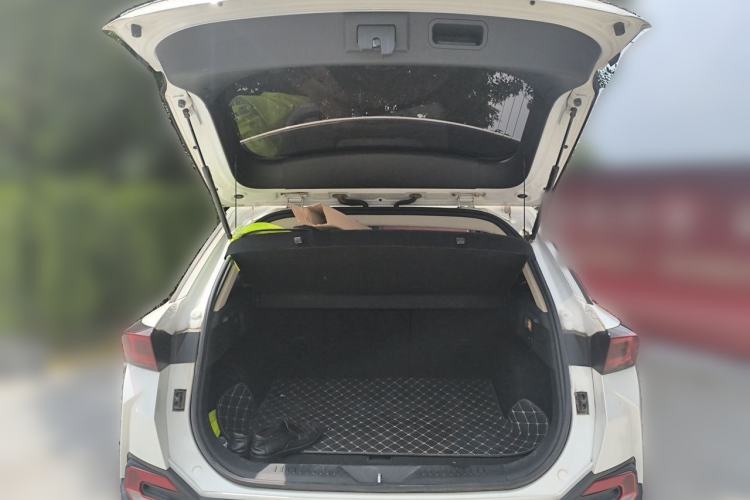 Used Bestune T77 2019 230 TID Automatic Luxury Version China VI Emission Standard Trunk